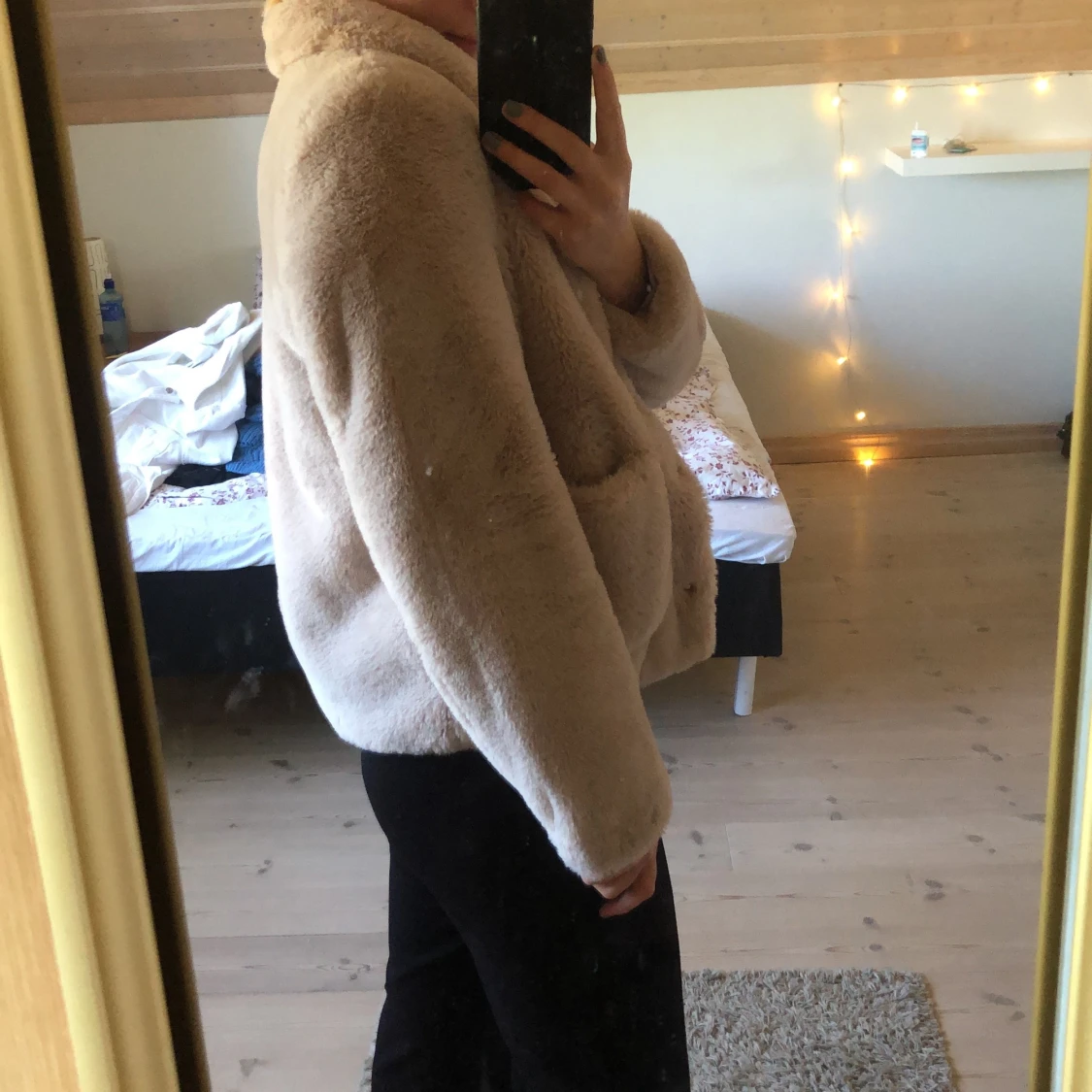 Beige pälsjacka - 90