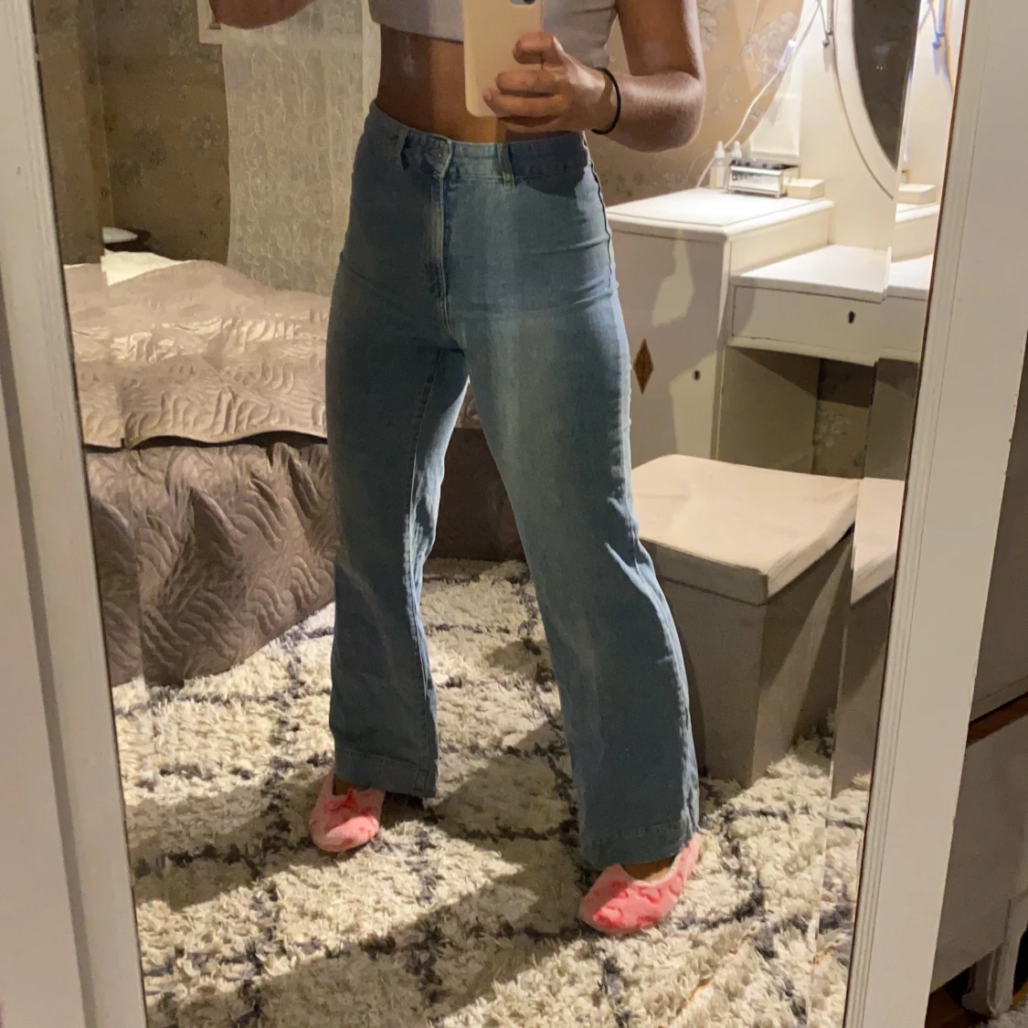 Högmidjade vida jeans från carin wester - 90