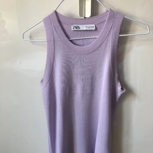 Zara topp - Nyskick! Köparen står för frakten, str s