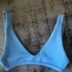 Ljusblå bikinitopp - Från Zaful, knappt använd.