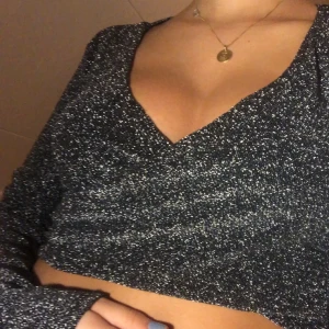Glittrig topp - Kommer inte till användning 💕💞