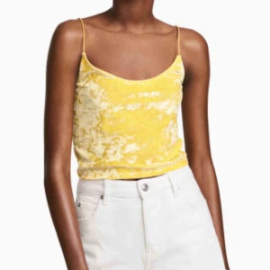 Gult sammets linne - Gult sammets linne, nästan helt oanvänt 