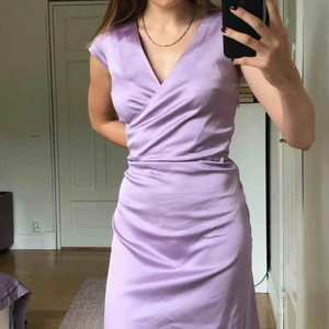  - Lila finklänning! Perfekt på bal eller bröllop 💜💜