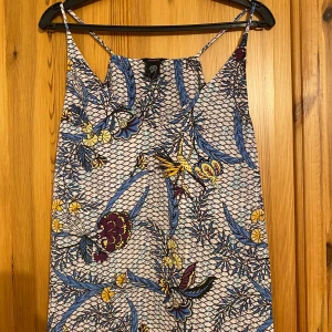 Linne S  - Linne från Lindex i mycket fint skick. 