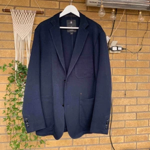  - G-star kavaj. Aldrig använd (tack vare viktnedgång). Nypris 2500kr. 