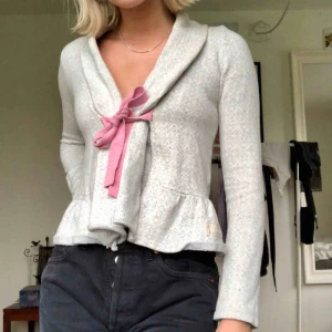  - Odd Molly kofta i superskick. Bara använd ett fåtal ggr. Hämtas i skanstull /mottagare står för frakten