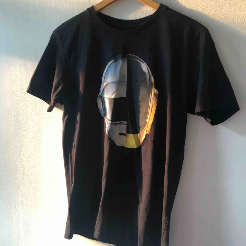 Daft Punk. T-shirts.