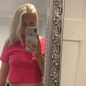 Rosa zara tröja💖 - Säljer denna fina rosa tröja ifrån zara, aldrig använd💕