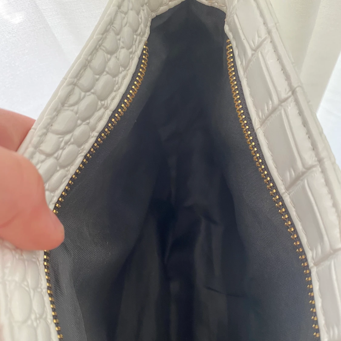 Vit axelremsväska - 91