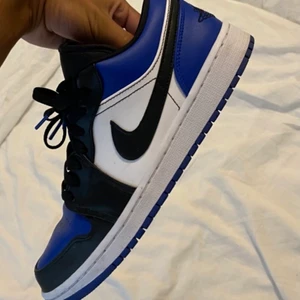 Jordan 1 Low - Storlek 41 cond 9 