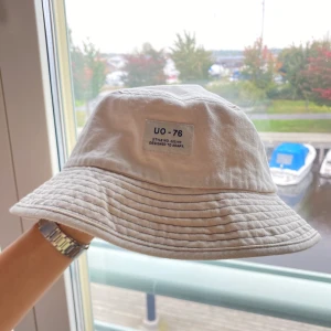 Urban Outfitters bucket hat - Bucket hat från Urban Outfitters