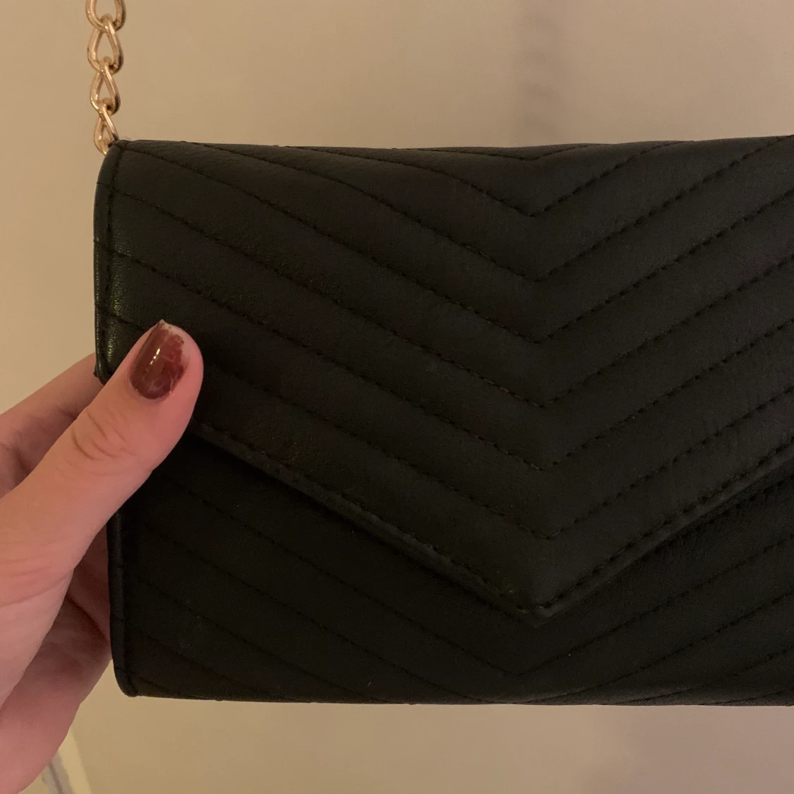 Fin svart väska  - 90