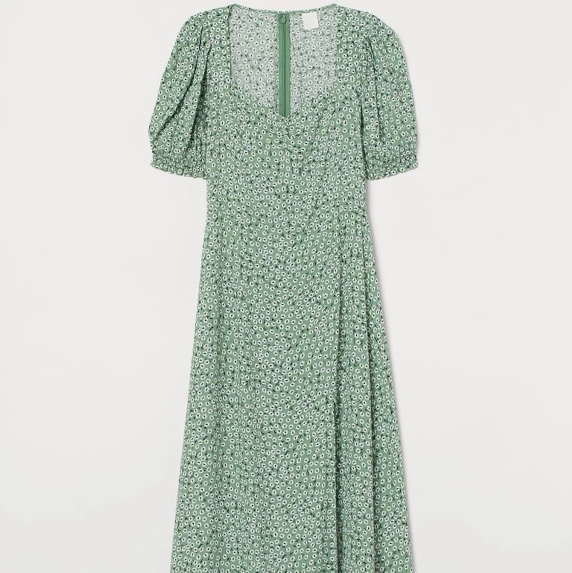 Midiklänning med puffärm - 90