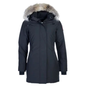 Canasta goose Victoria parks stl S - Jätte fin canasta goose stl S i nyskick. går att byta mitt shellburne stl xs/s