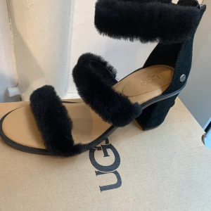 Ugg skor - Helt nya oanvända