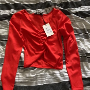 Tröja - Aldrig använd och prislappen kvar! ☺️ det är en magtröja. 150kr ink frakt 🌸 Priset kan diskuteras