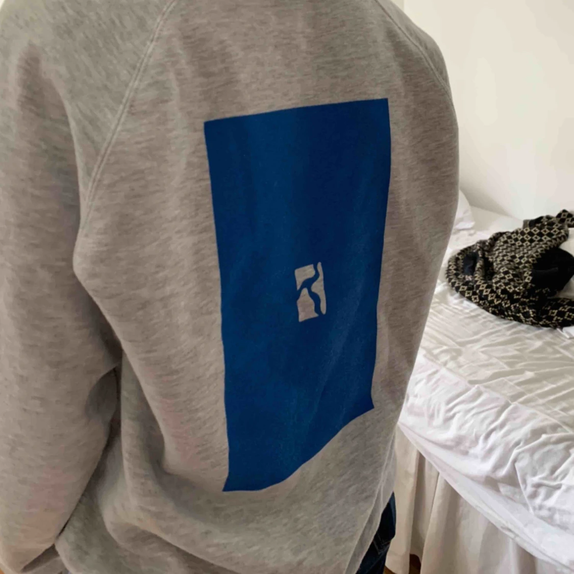 Poetic collective tröja