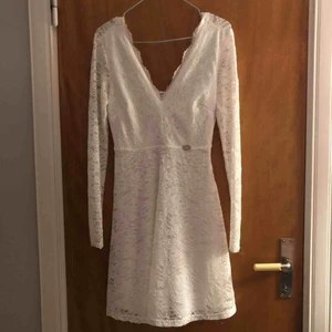  - En klänning ifrån chiara forthi Milano. Använd 1 gång☺️