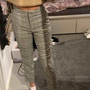  - Snygga helt nya kostymbyxor från hm 🥰