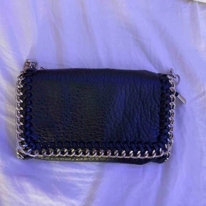  - Säljer min ass snygga Tiamo för den kommer inte till användning längre💗 Jätte fin skick🥵