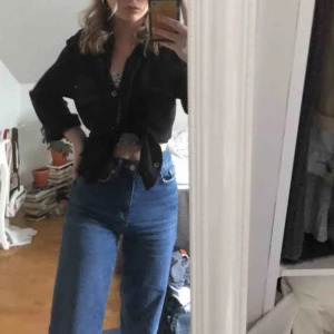  - Jätte sköna jeans från lager 157, kommer tyvärr inte till användning mer :/