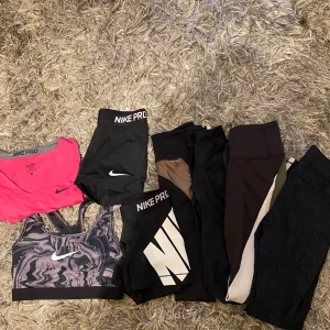 Massa fina träningskläder  - Träningskläder i bra skick från Nike, H&M och Casall. Allt är storlek XS. Pris för allt nytt är ca 2500kr men jag säljer ALLT för 450kr.