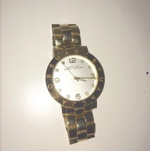  - Guld klocka Marc Jacobs kopia 