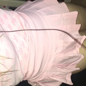 ljusrosa mini kjol - Så söt ljusrosa kort kjol!! 