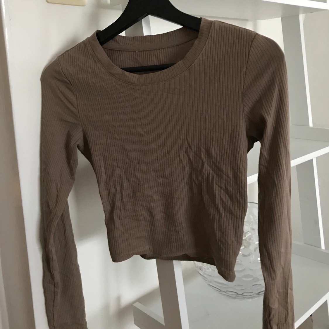 Askbrun ribbad magtröja, Monki, S