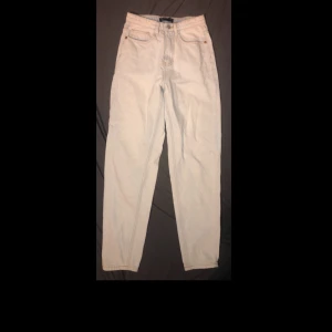 Ljusa Blåa Jeans - Använd-i gott skick //Tar bara emot swish 