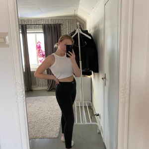 Jeans  - Svarta jeans i bra skick. 