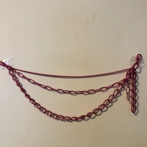 Byxkedja kedja - Rosa byxkedja💖 har 2 st! 90kr st och frakt ingår 