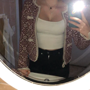 Odd Molly kofta  - Säljer en till odd Molly kofta i storlek XS/S. 100% bomull och jätte fint skick. Köparen står för frakten:)