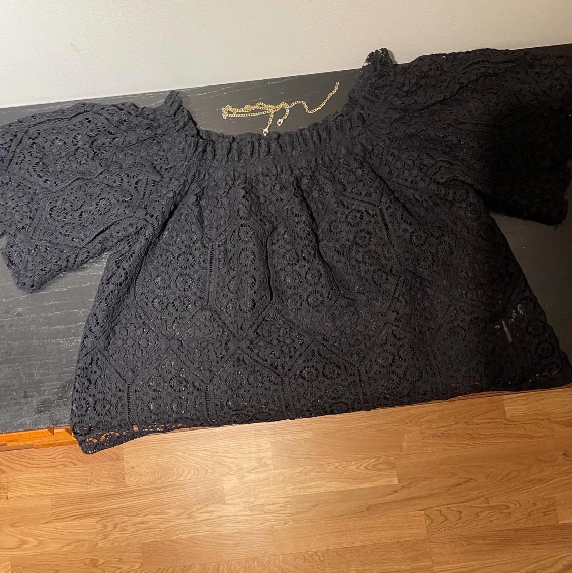 Svart spetstopp - 90