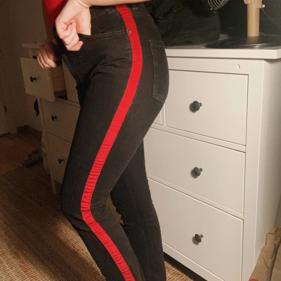 SVARTA JEANS, MONKI, STRL 27