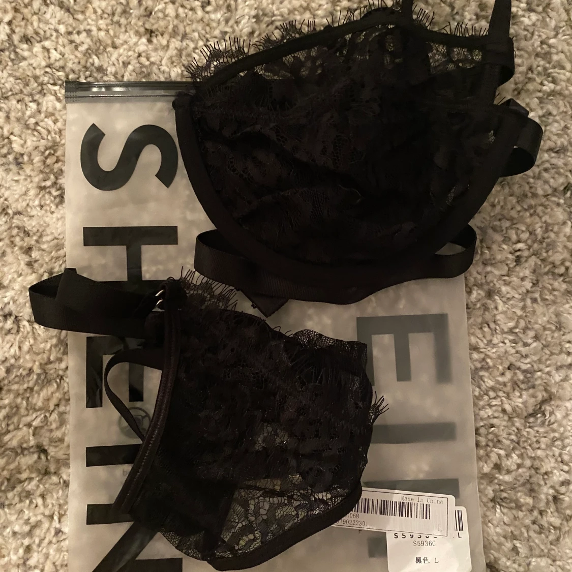 Svart spets set  - 91