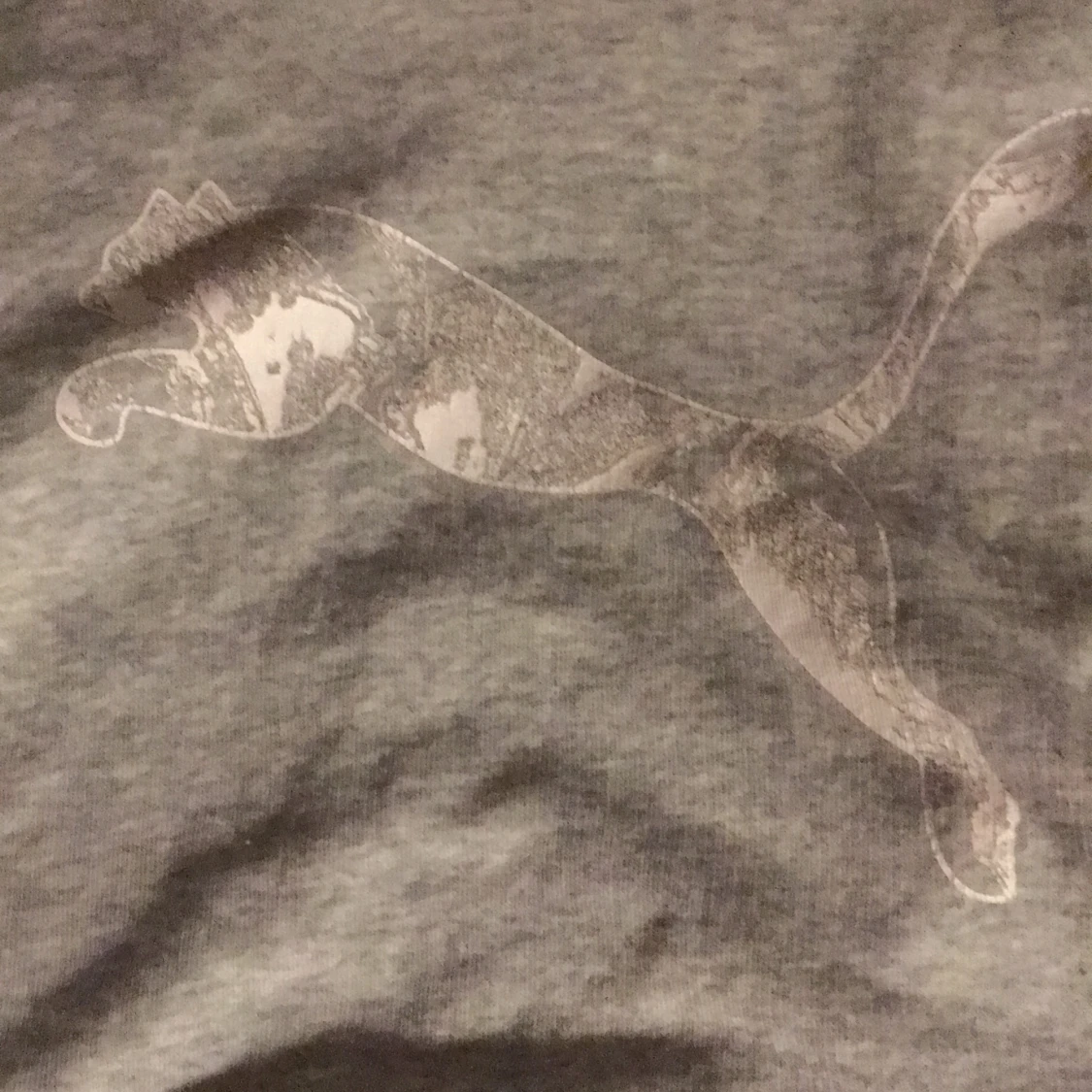 En hoddie från puma. - 90