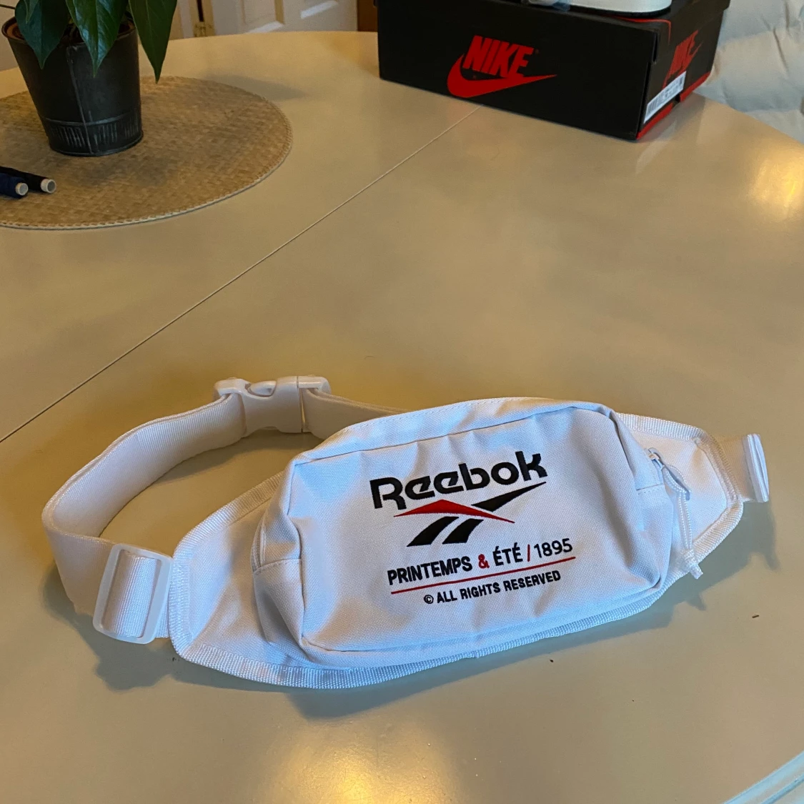 Reebok axelväska