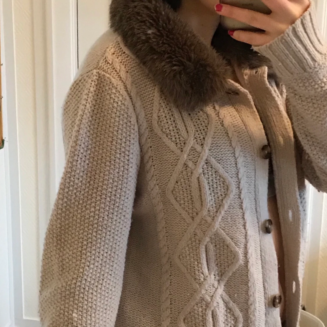 Tröja med faux fur - 90