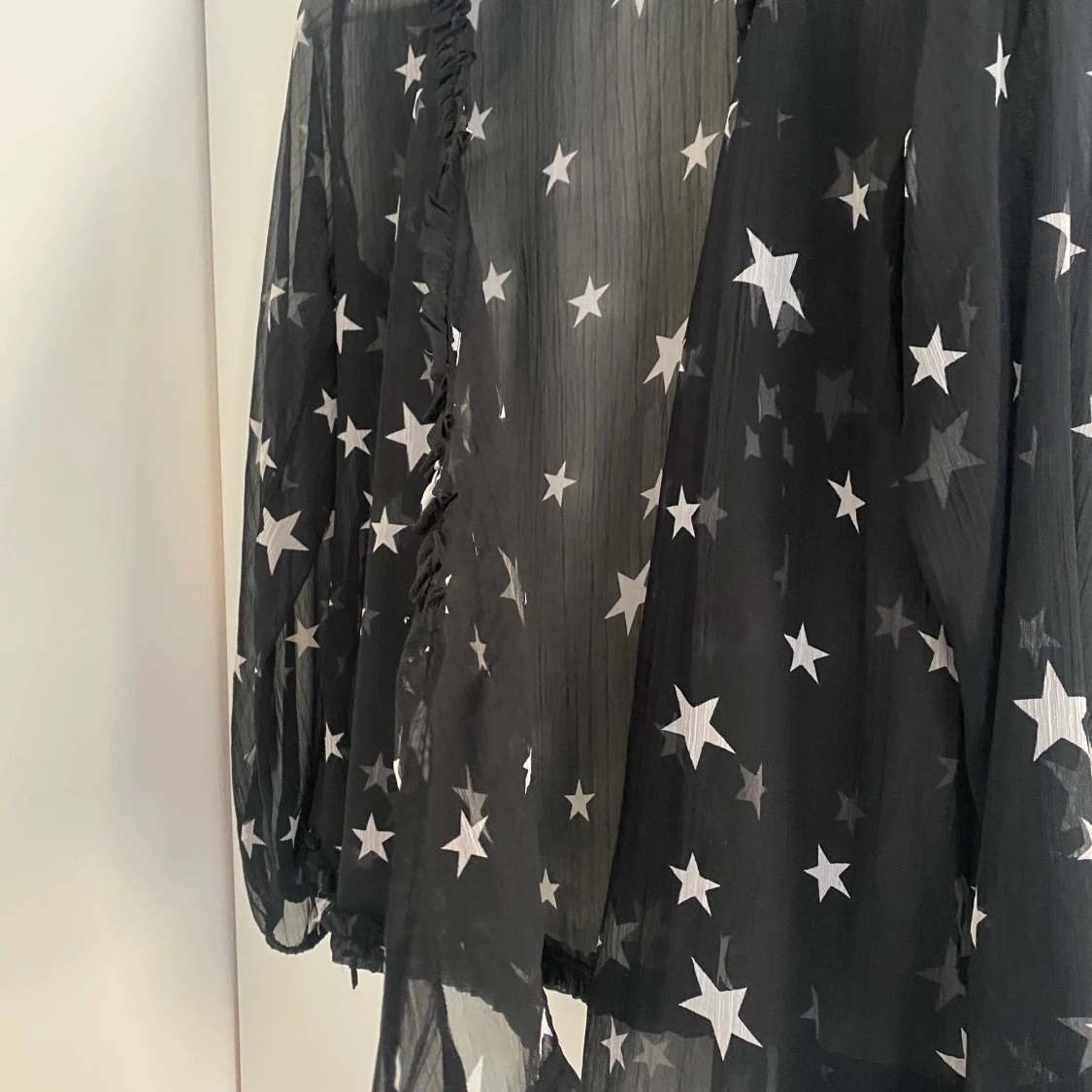 SVART VIT STJÄRNIG TRÖJA! - 90