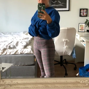 Snygga tights - Aldrig använda men jättefina säljs pga för små.