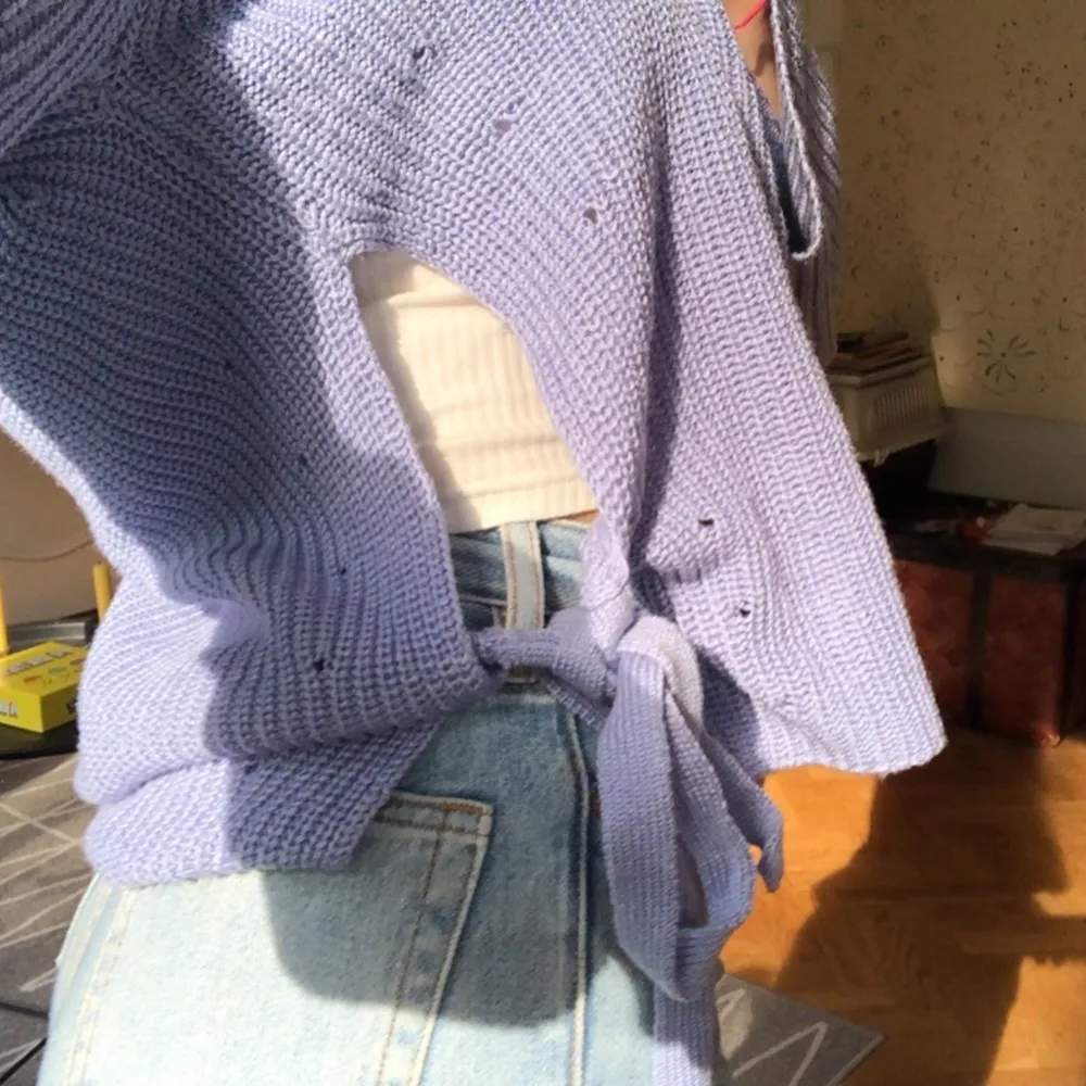 Säljer då den är för stor för mig. Är XS och tröjan är i M. Funkar ju på XS också då den är oversize o väldigt skön 💖😊. Neuleet.
