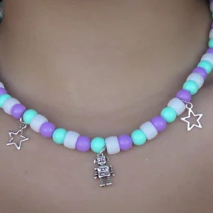 Halsband - Halsband som jag gjort själv💕frakt tillkommer⚡️✨🧚‍♀️