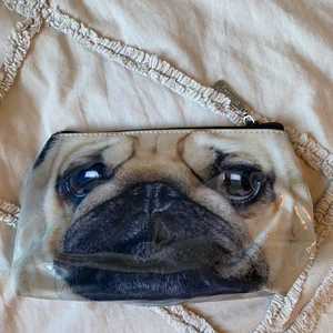 Nessecär  - Söt nessecär, rymlig och bra! Frakten tillkommer! 🙌