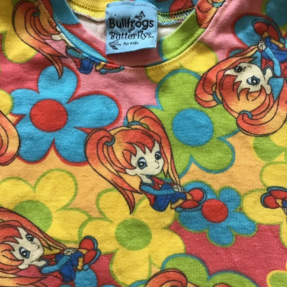 Färgglad t-shirt - 91