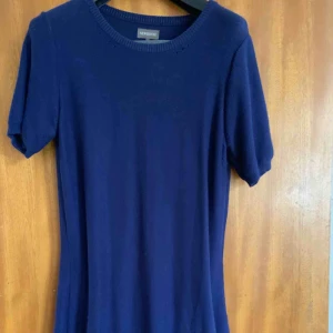  - Jättefin klänning! Storlek XL men mer som M. Pris kan alltid diskuteras. Hör av dig för fler bilder eller frågor 🥰