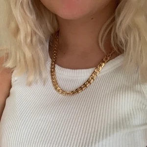Guldkedja - Halsband weekday👌🏼 frakt=10kr, justerbart