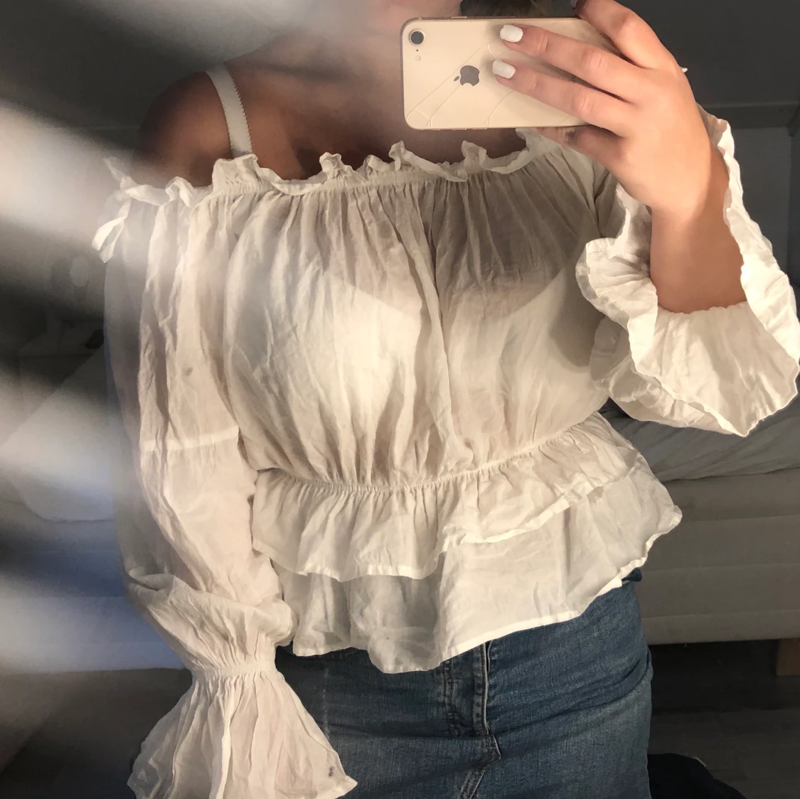 Vit Offshoulder Blus