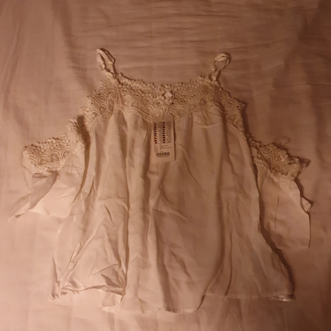Ny! Vit off shoulder topp  - 90
