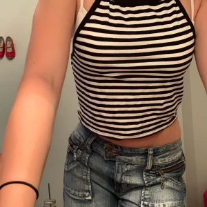 Randigt linne  - Fint litet linne , i nyskick och aldrig använt